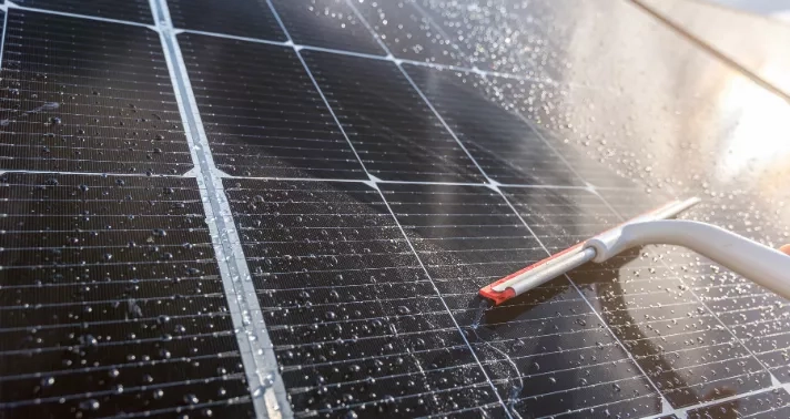 Nettoyage Panneau Solaire